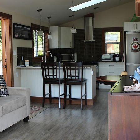 Tilby'S Rainbow Cottage Порт Ренфрю Екстериор снимка